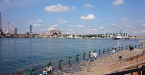 2016y10m18d_120036625